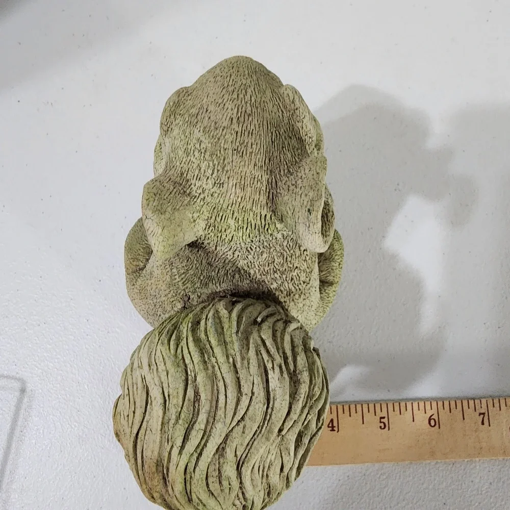 Vintage Stone Look Resin Squirrel Figurine Garden Statue Moss Green Decor 5 Inch